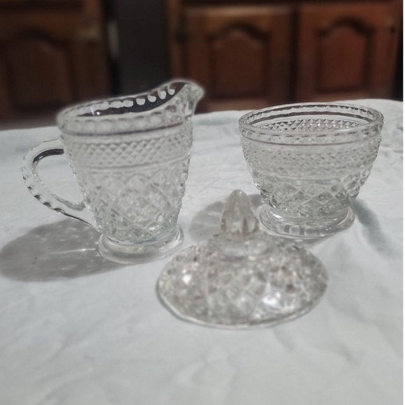 ⏳️Vintage⏳️ANCHOR HOCKING SUGAR & CREAMER SET - Picture 3 of 7